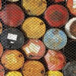 Petróleo sobe pelo segundo dia com escalada no Oriente Médio e interrupções na oferta