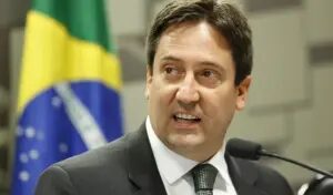 PF afirma que Vorcaro viabilizou viagem de ex-diretor do BC à Disney
