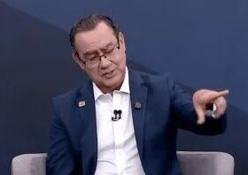 Prefeitura mineira gastou R$ 1,8 milhão em livros de Augusto Cury
