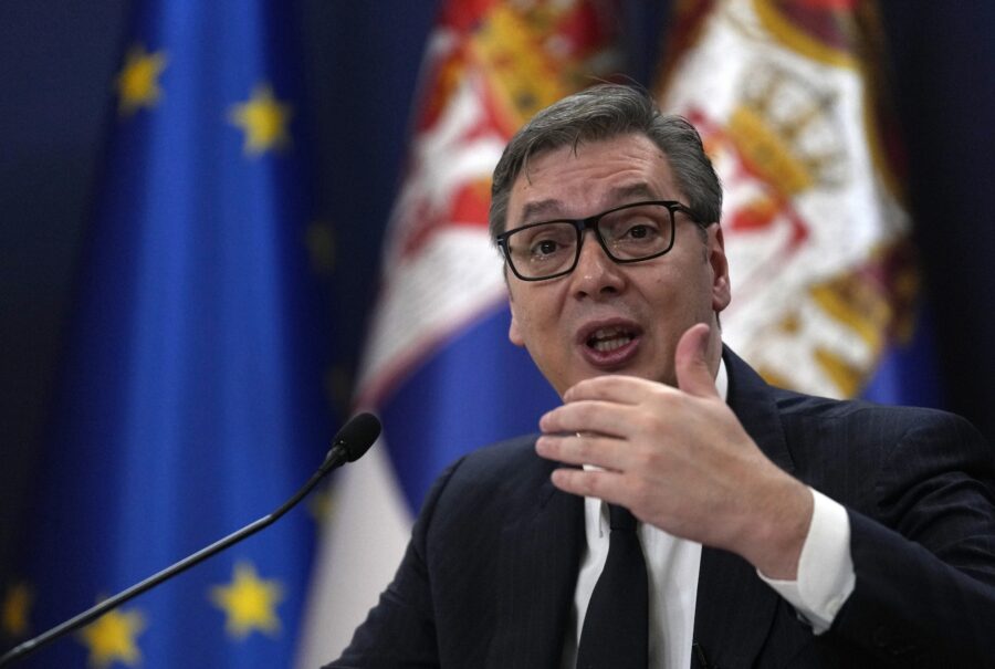 Presidente da Sérvia dissolve Parlamento e convoca eleições para outubro