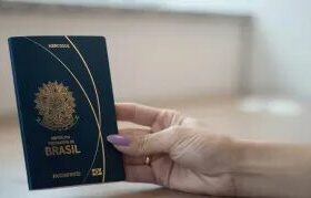 Saídas fiscais de brasileiros em 2026 já superam total do ano passado