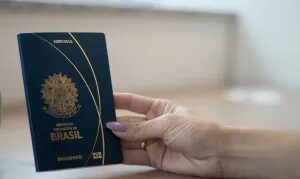 Saídas fiscais de brasileiros em 2026 já superam total do ano passado