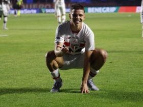 São Paulo abre conversas para renovar contrato de Gustavo Santana; veja detalhes