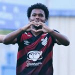 São Paulo perde do Athletico-PR na semi e dá adeus ao Mundial de Clubes Juvenil