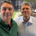 Tarcísio diz estar ‘muito otimista’ com vitória de Flávio: ‘Crescendo na hora certa’