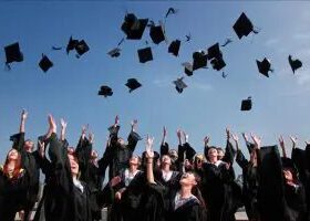 Trabalhadores com ensino superior chegam a 25% no Brasil