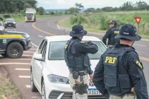 TSE restringe abordagens e bloqueios da PRF nos dias das eleições