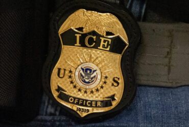 Venezuelano com bala no corpo é mantido sob custódia do ICE no Texas