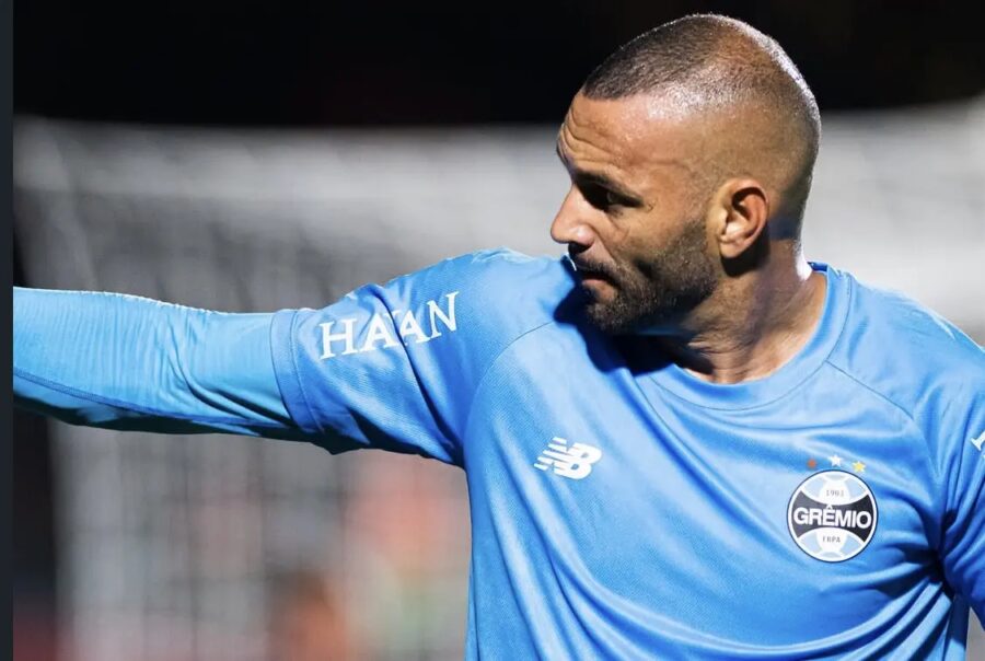 Weverton vê derrota do Grêmio como injusta e faz críticas a regra anticera