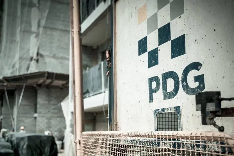 Acionistas da PDG aprovam destituição do conselho de administração Acionistas da PDG aprovam destituição e eleição de nova composição do conselho de administração