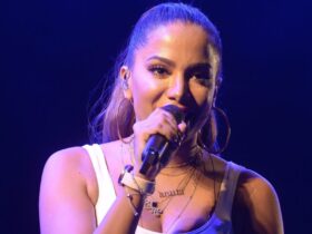 Anitta declara voto em Lula e critica Flávio Bolsonaro
