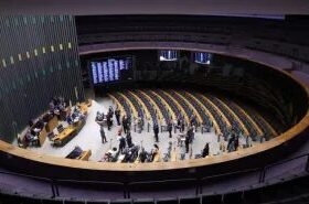 Câmara dos Deputados: veja quantas cadeiras cada Estado terá em 2027