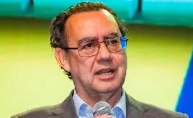 Cury pede audiência com Fachin sobre decisões do STF e TSE
