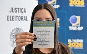 Eleitor pode levar ‘colinha’ para a urna; veja como fazer para não errar o voto