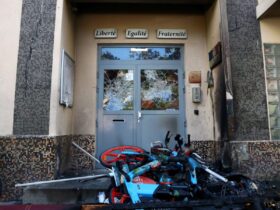 Em crise por gastos com aposentadorias e austeridade, escolas públicas da França perdem alunos ricos