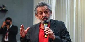 Ex-senador do PT é detido acusado de agredir mulheres em festa