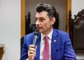 Famílias do caso Orelha cobram explicações de ex-delegado que reconheceu erros