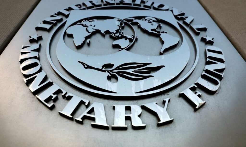 FMI revisa PIB do Brasil para 2026 e aponta juros altos FMI prevê crescimento de 2,2% do PIB do Brasil em 2026