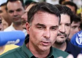 Frente Parlamentar da Agropecuária declara apoio a Flávio Bolsonaro no 1º turno