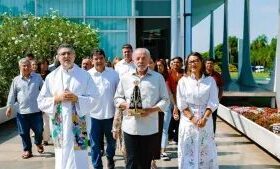 Lula cita fé em Nossa Senhora Aparecida e defende programas habitacionais