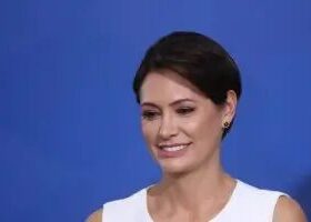 Michelle Bolsonaro e Bia Kicis são eleitas senadoras pelo DF