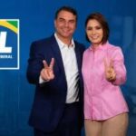 Michelle visitará capitais em campanha por Flávio Bolsonaro no 2° turno