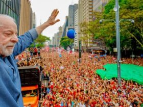 Multidão histórica ocupa Avenida Paulista em ato de apoio a Lula