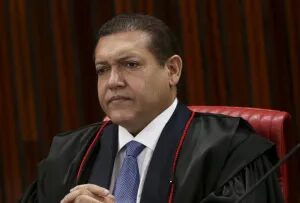 Nunes Marques autoriza reativação de canal de Lula no WhatsApp Nunes Marques restabelece ‘Exército do Lula’ no WhatsApp