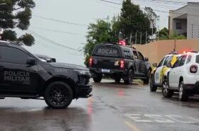 Polícia neutraliza invasor de creche em Curitiba e resgata 13 crianças