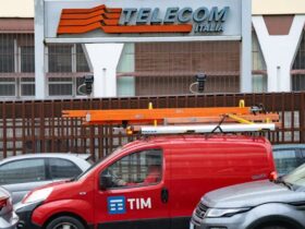 Poste Italiane eleva participação na Telecom Italia para quase 87%
