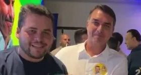 Prefeito de Santo André (SP) anuncia apoio a Flávio