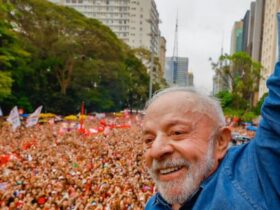Presidente do TSE não pode ter lado, dispara Lula ao criticar decisões contra campanha