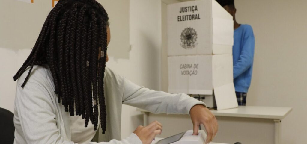 Segundo turno: veja o que eleitor pode e não pode fazer no dia da votação