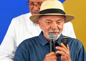 TSE dá 48 horas para que a Meta esclareça acusações do PT
