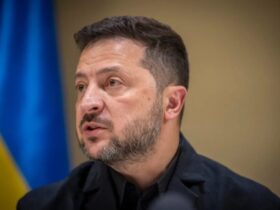Ucrânia deixará de atacar refinarias se Rússia interromper ataques ao setor de energia, diz Zelensky